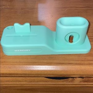 Multi-charging station